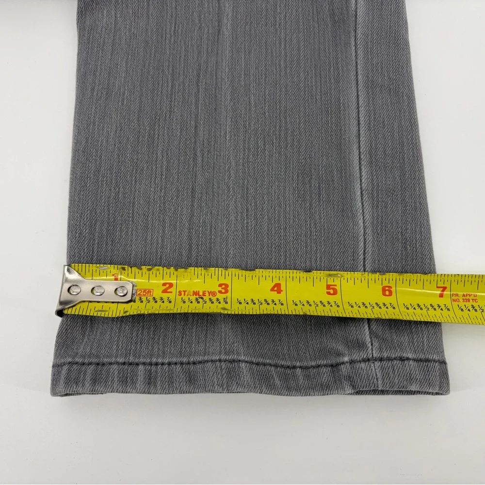 Chicos Platinum Gray Womens Stretch Mid Rise Ultimate Straight Leg Jean 00 Short